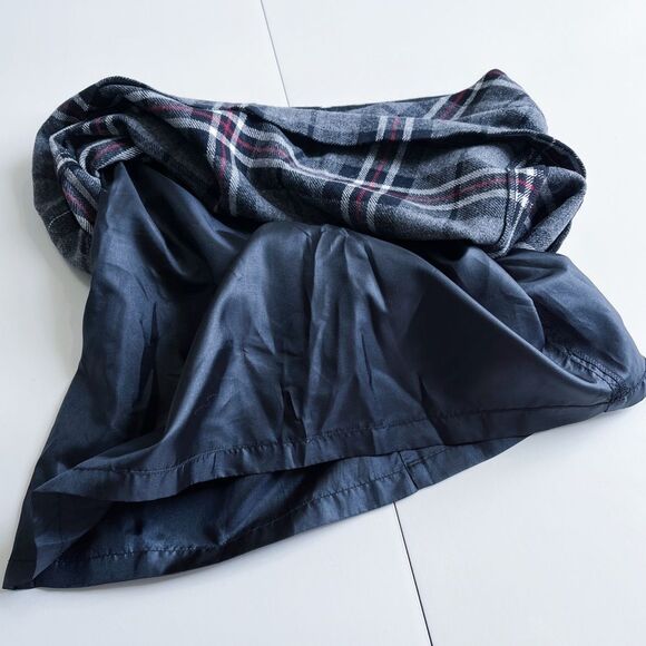 Eddie Bauer Black, Gray, White and Red Plaid Wool Mini Skirt | Women’s Size 6 - Picture 5 of 16